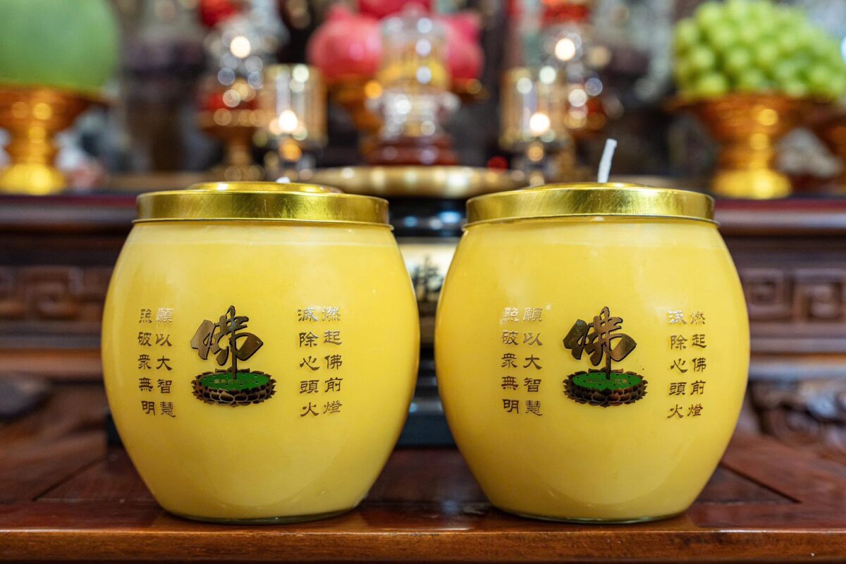 Nến Thờ Phật Đỏ Vàng (7 Ngày) - Ảnh 1