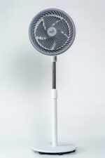 Quạt đứng QUAZA YH-12S5-W Trắng